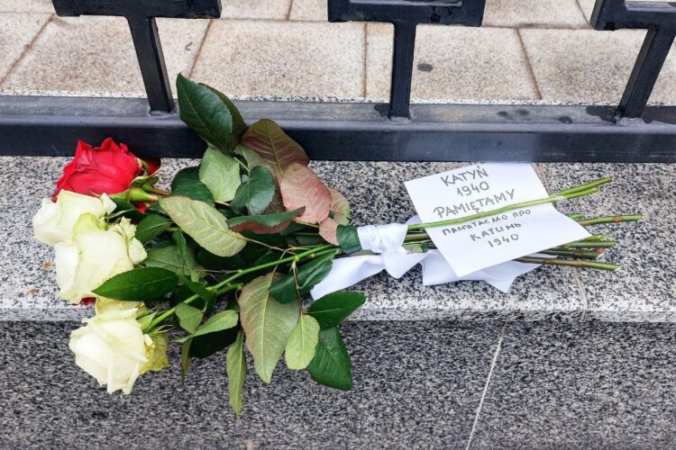 Intermarium Support Group вшанували жертв Катинського Розстрілу